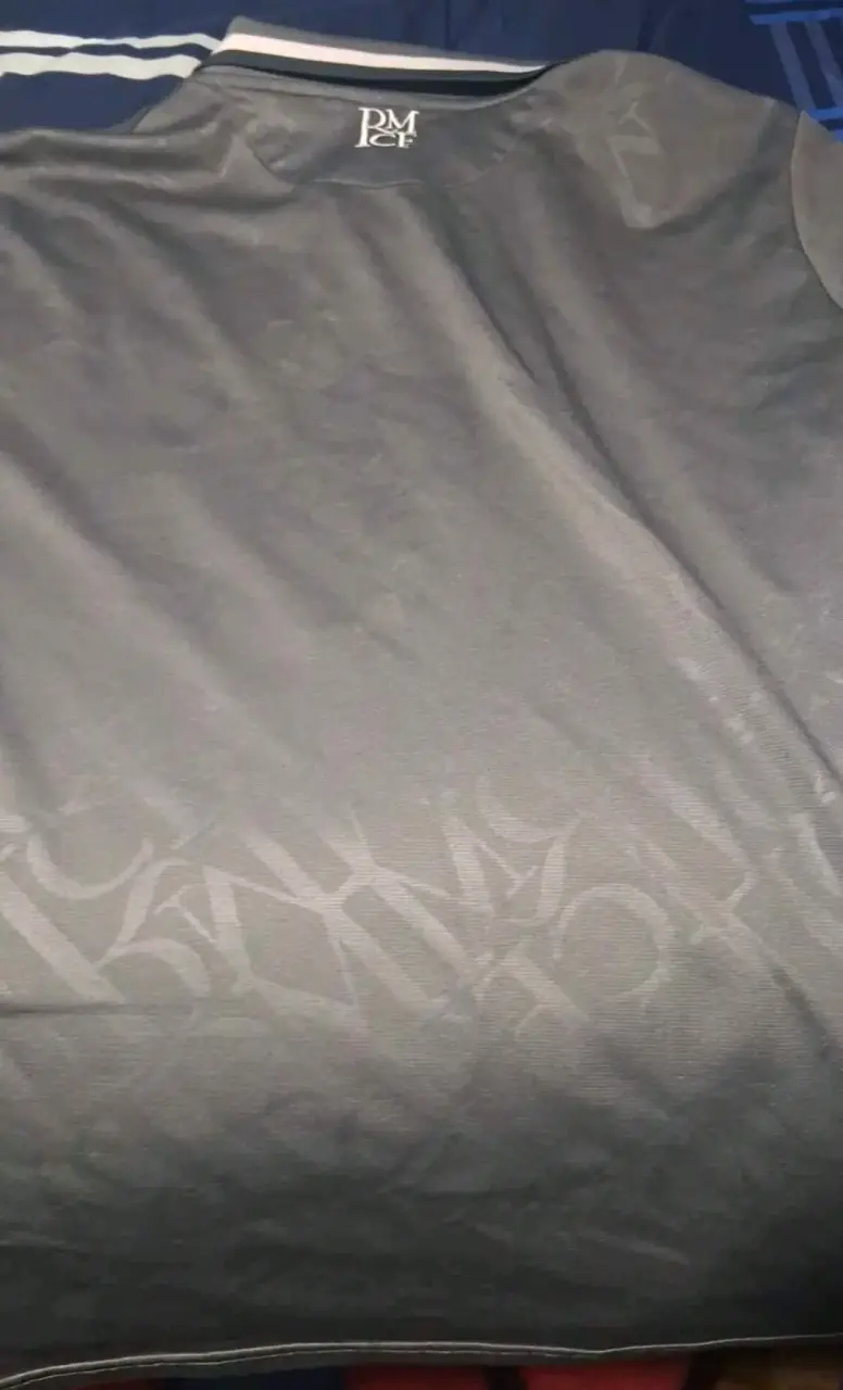 Polera gris Adidas deportiva - 2