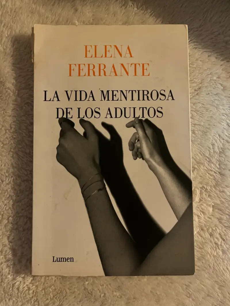 Libro 'La vida mentirosa de los adultos' - 1