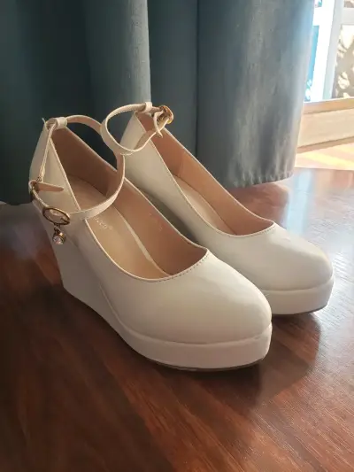 Zapatos novia talla 38, un uso - miniatura 2