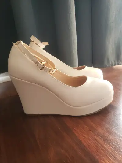 Zapatos novia talla 38, un uso - miniatura 4