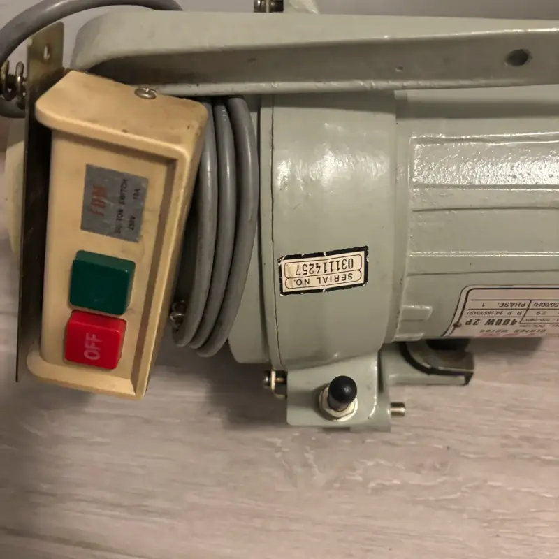 Motor eléctrico industrial usado - 1