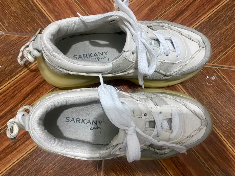 Zapatillas deportivas blancas - 2