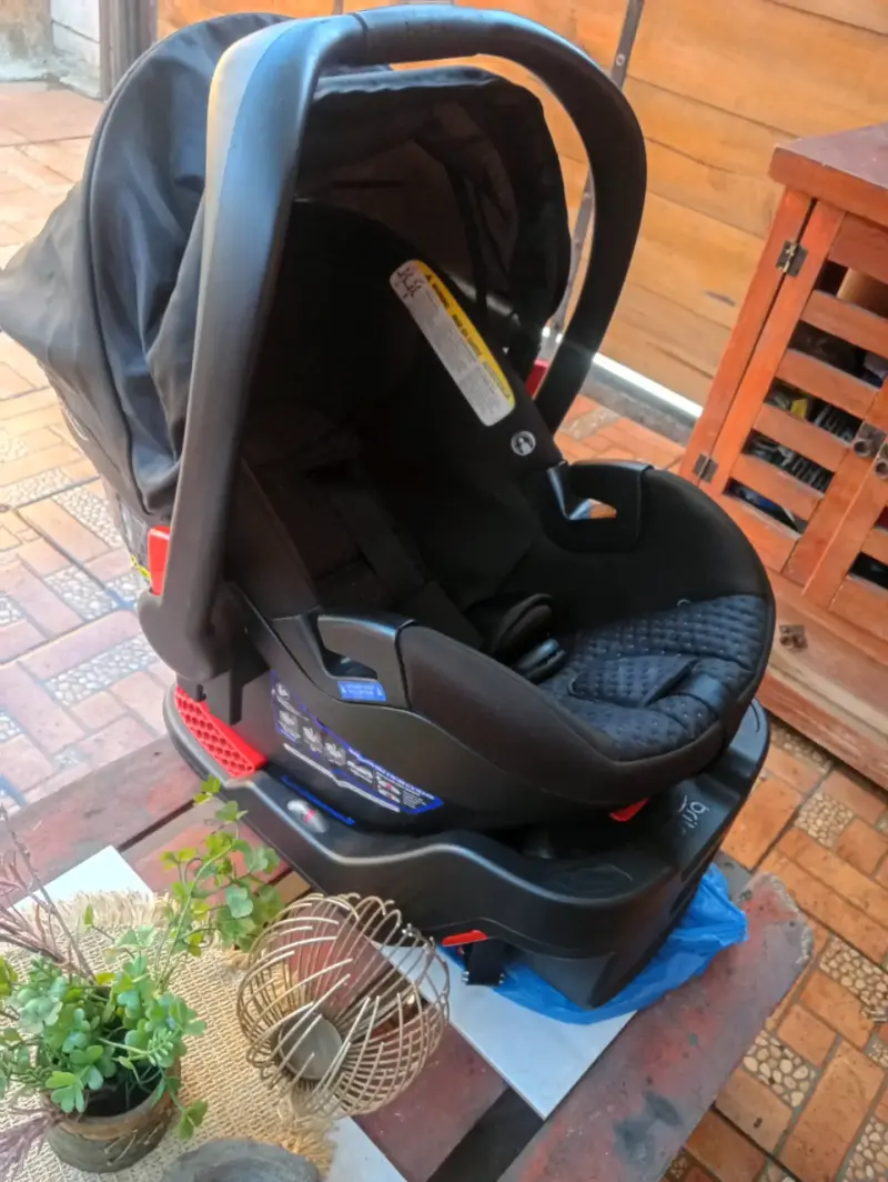 Silla de auto Britax negra - 2