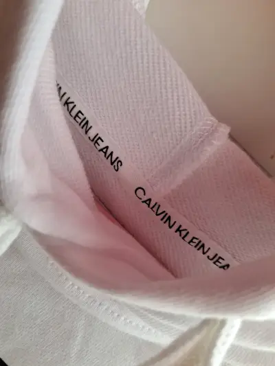 Vestido deportivo CK blanco con capucha - miniatura 3