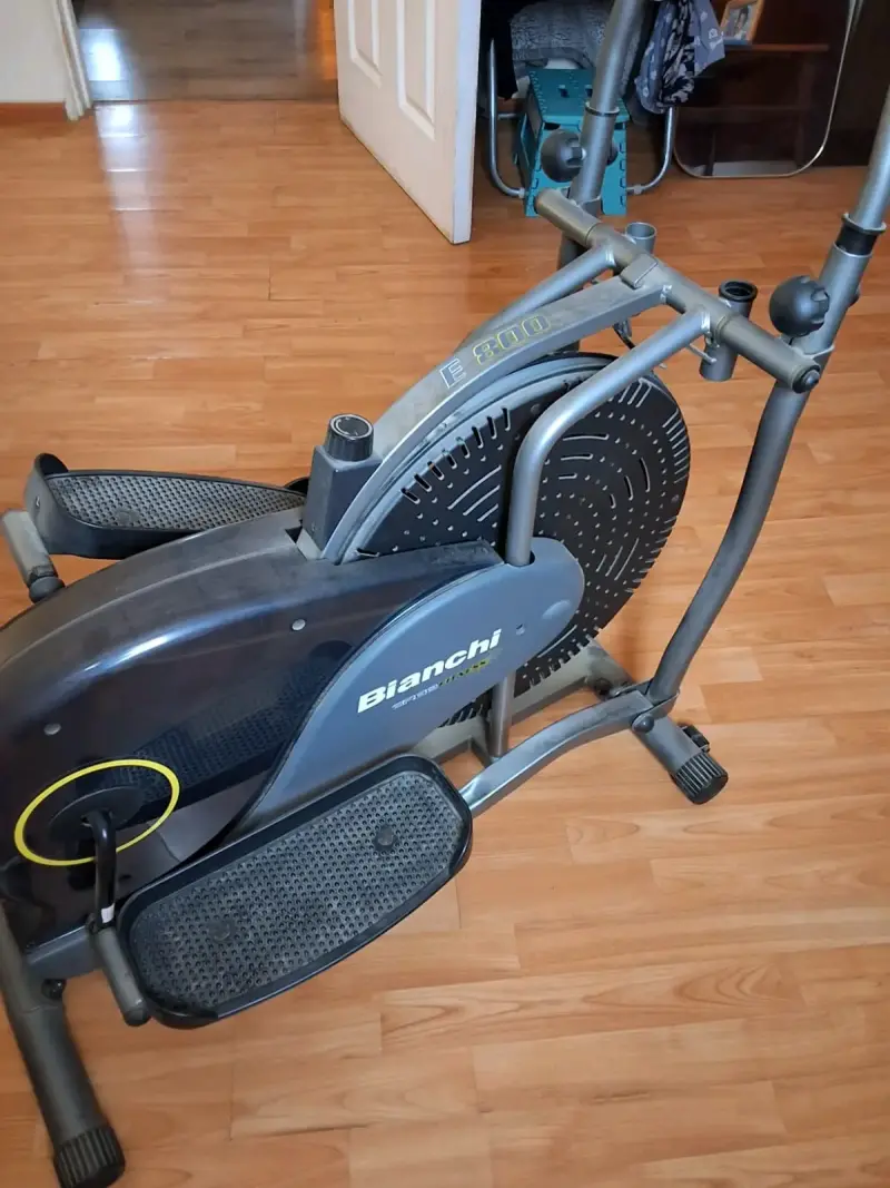 Bicicleta elíptica estática - 3