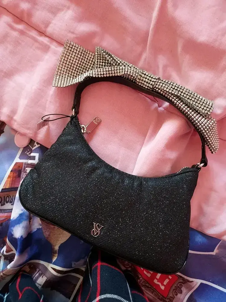Cartera negra Victoria Secret con asas brillantes - 4