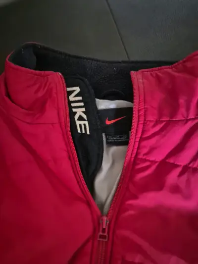 Chaqueta Nike roja acolchada Poleron Champion - miniatura 2