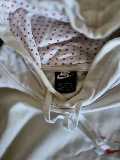 Polerón con capucha Nike blanco - miniatura 3