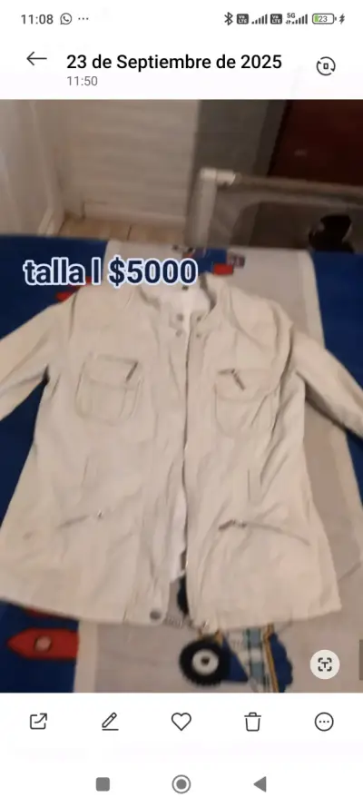 Chaqueta blanca talla L - miniatura 1