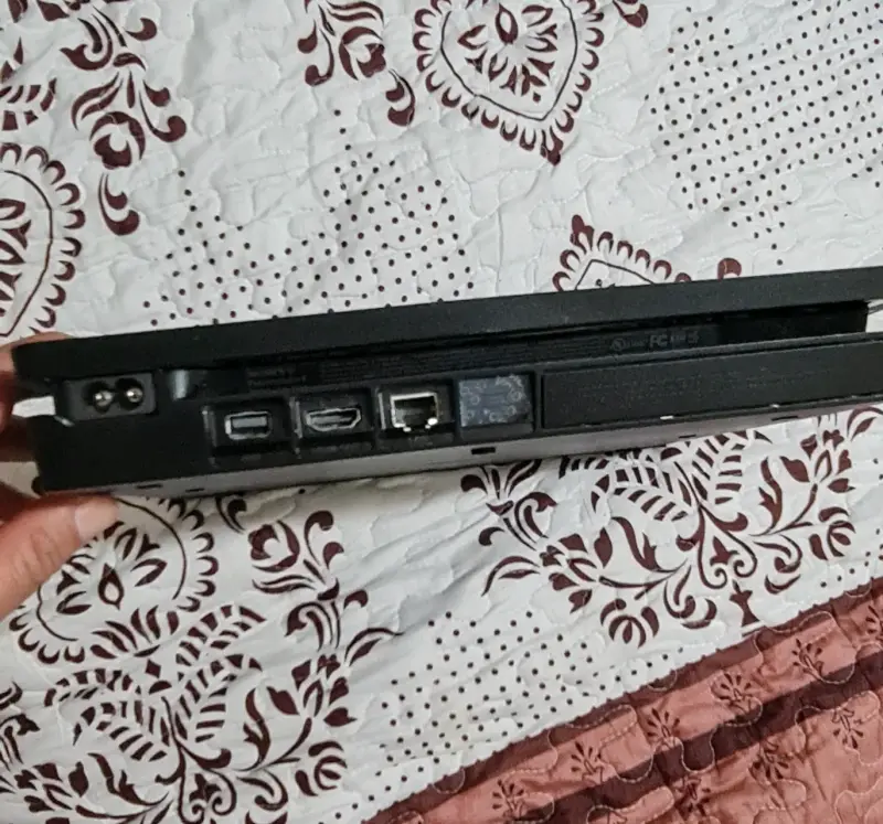 Ps4 Slim 1TB - 4