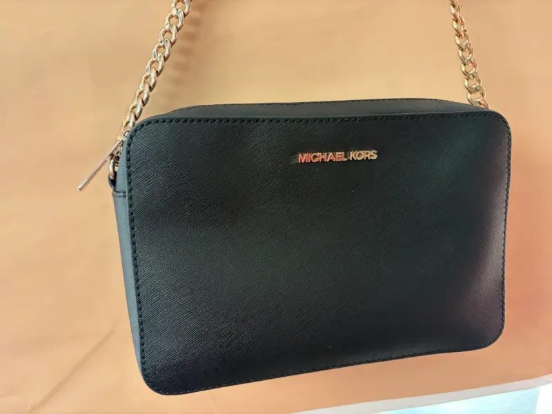 Cartera negra Michael Kors - 1