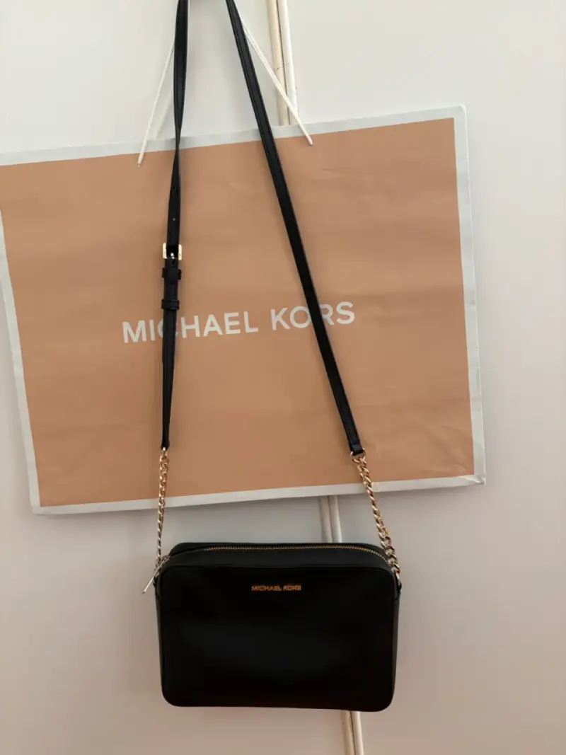 Cartera negra Michael Kors - 2