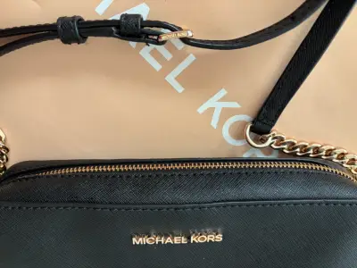 Cartera negra Michael Kors - miniatura 6
