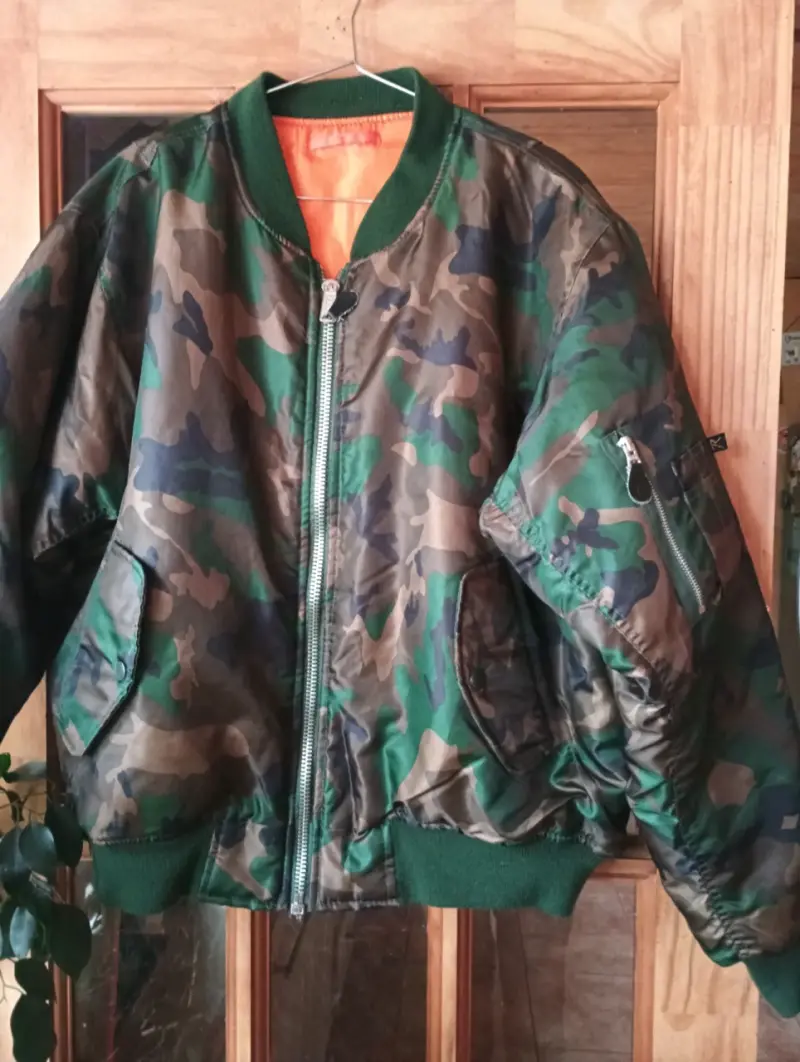 Chaqueta bomber camuflaje