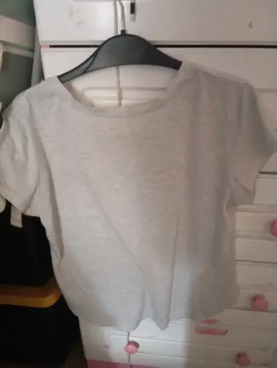 Polera gris con estampado palma - miniatura 3