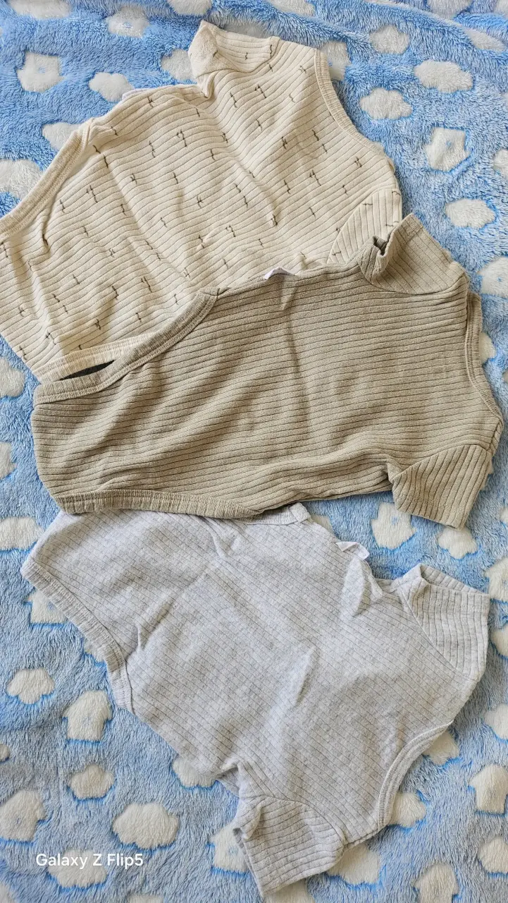 Paquete de 3 bodies de bebé - 2