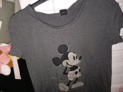 Polera gris Mickey Mouse - miniatura 1