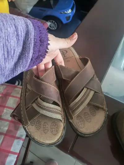 Sandalias de cuero marrón - miniatura 1