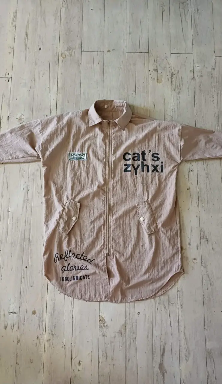 Chaqueta ligera beige con cierre - 2
