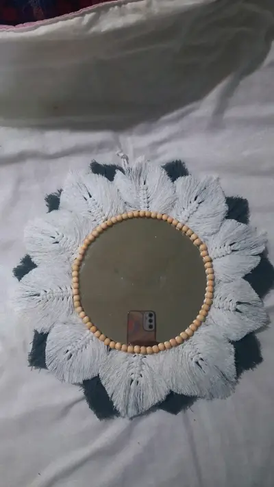 Atrapasueños de macramé blanco y verde - miniatura 2