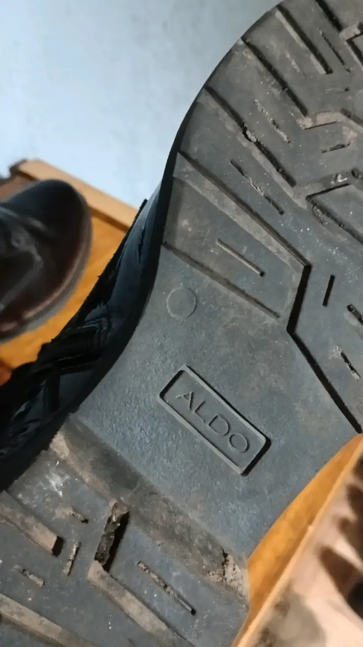 Botas de cuero negro con cordones - 4