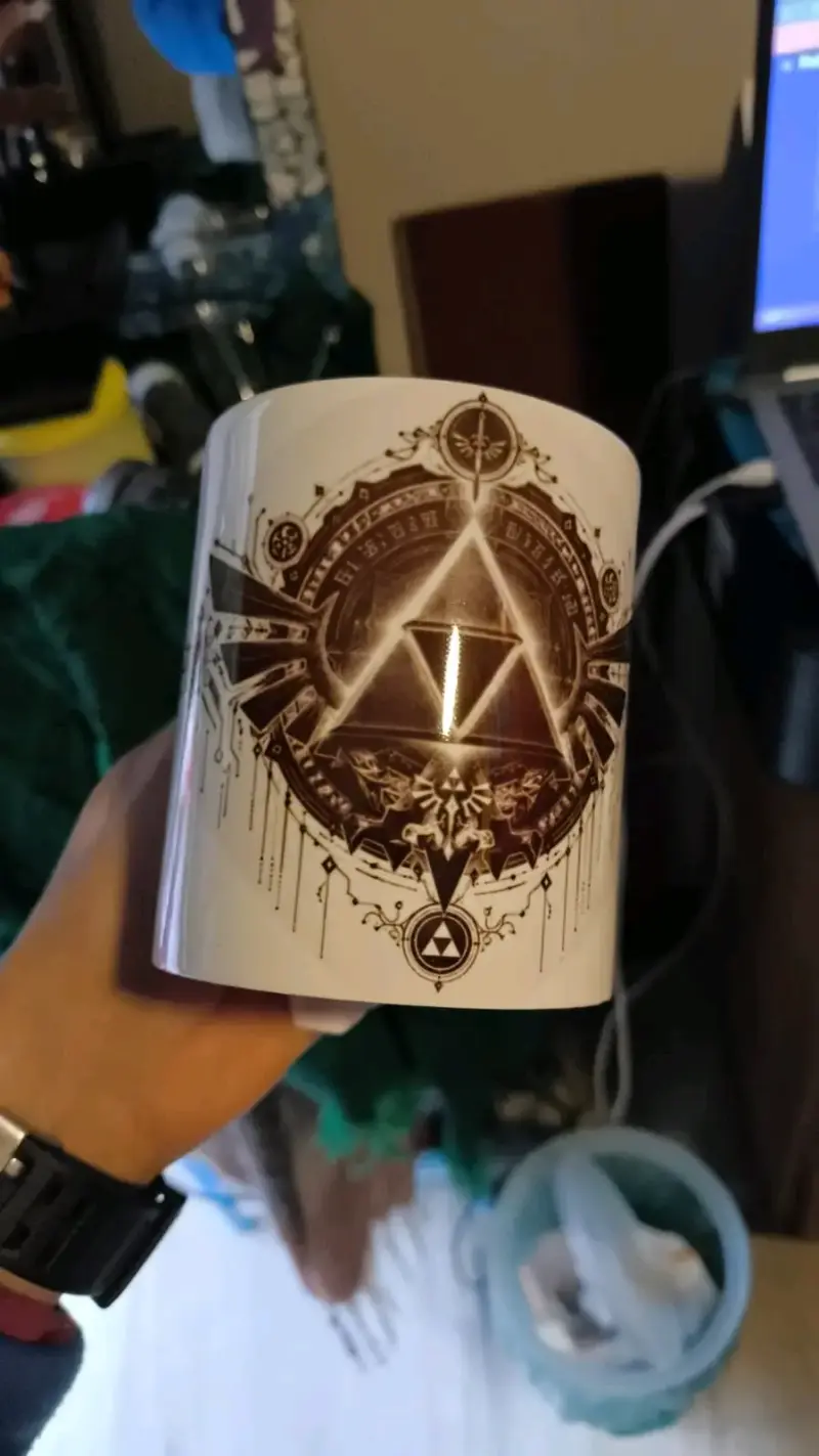 Taza con diseño geométrico - 1