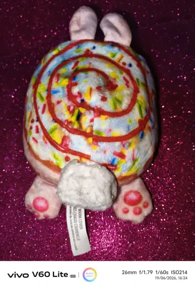 Peluche de conejo multicolor - miniatura 2