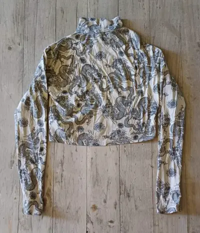Polera cuello alto con dragones - miniatura 3