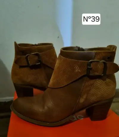 Botas negras con forro talla 40 - miniatura 5