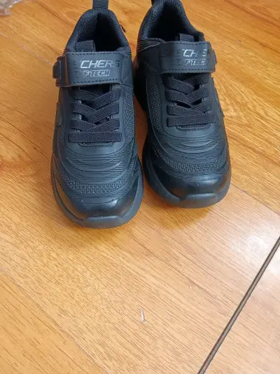 Zapatillas negras Skechers para niños - miniatura 2