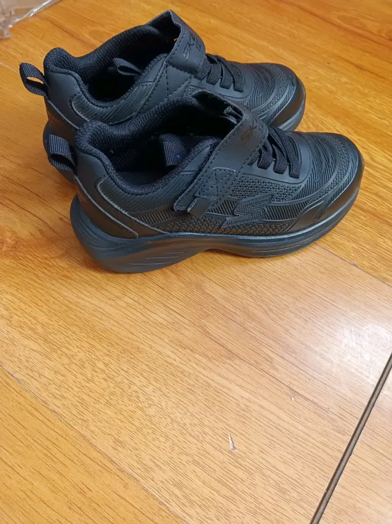 Zapatillas negras Skechers para niños - 5