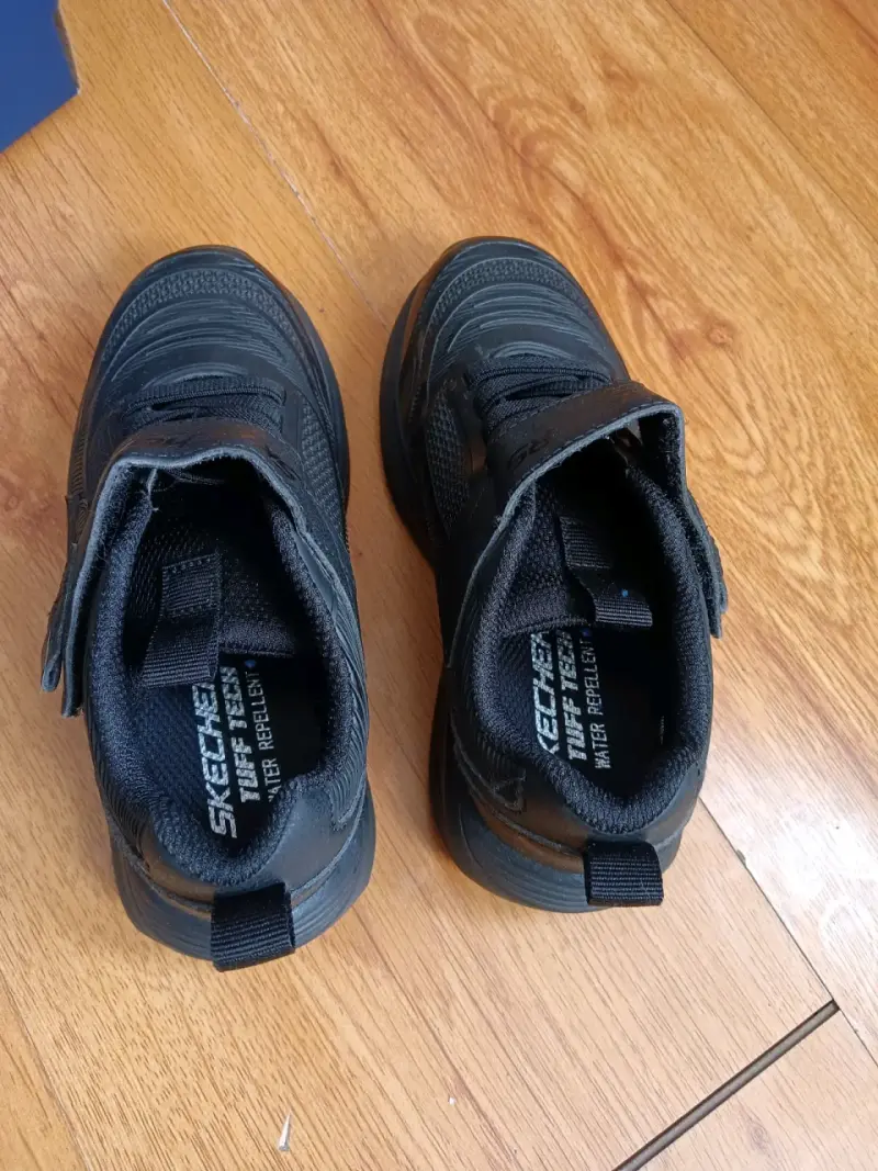 Zapatillas negras Skechers para niños - 6