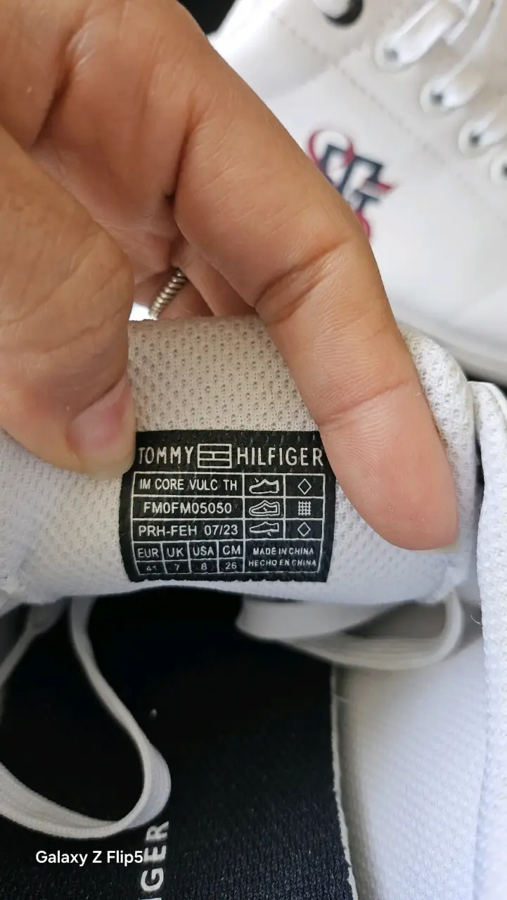 Zapatillas blancas con logo - 2