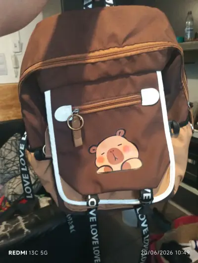 Mochila marrón con diseño de oso - miniatura 2