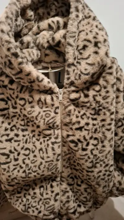 Chaqueta de peluche con estampado animal - miniatura 1
