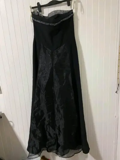 Vestido largo negro de gala - miniatura 2
