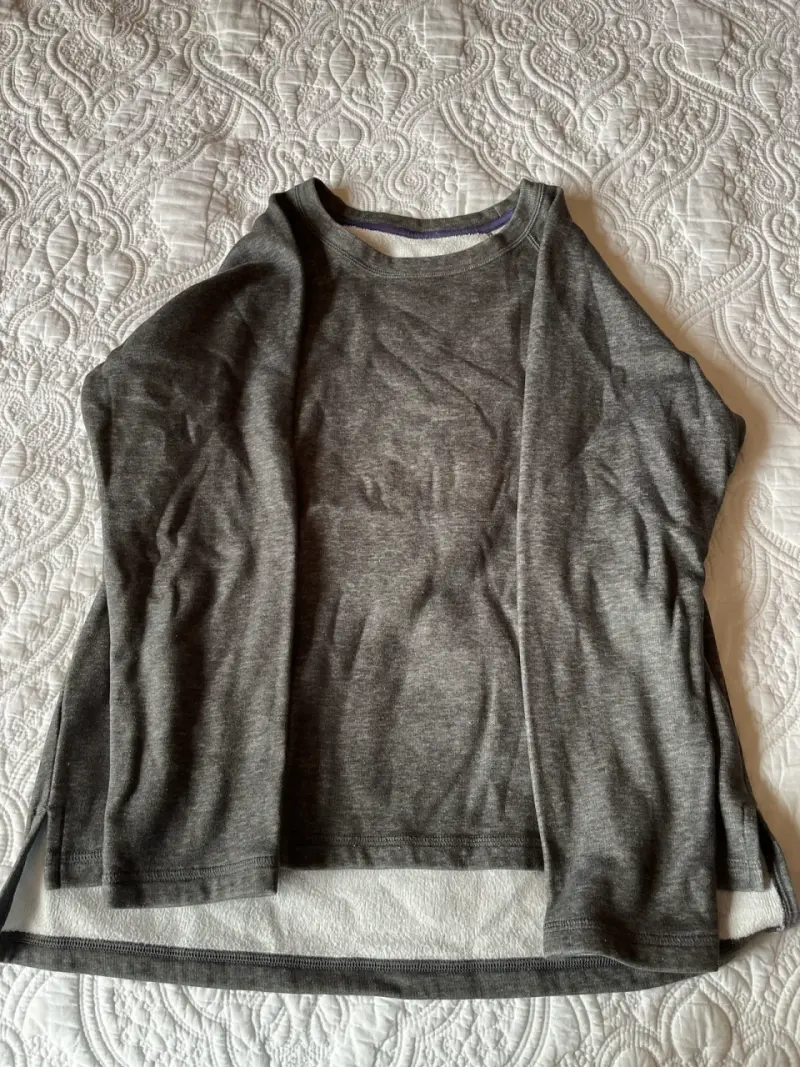 Polerón gris unisex casual