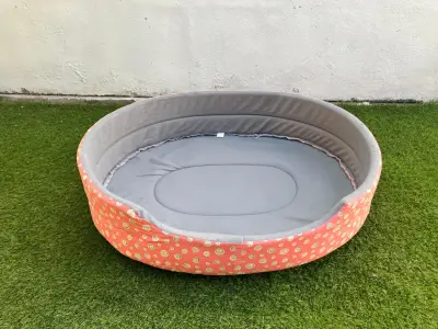 Cama para mascota ovalada 60 x 50 x 15 - miniatura 1