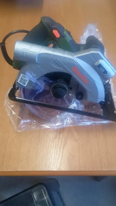 Sierra circular manual Bauker - miniatura 1