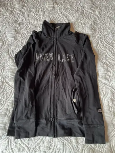 Polerón negro Everlast con cierre - miniatura 1