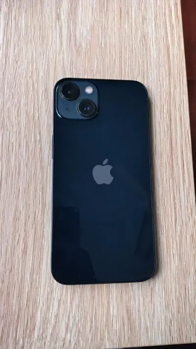 iPhone 13 impecable - miniatura 1