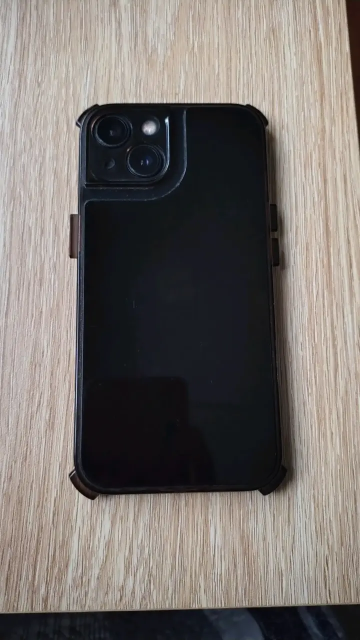 iPhone 13 impecable - 3