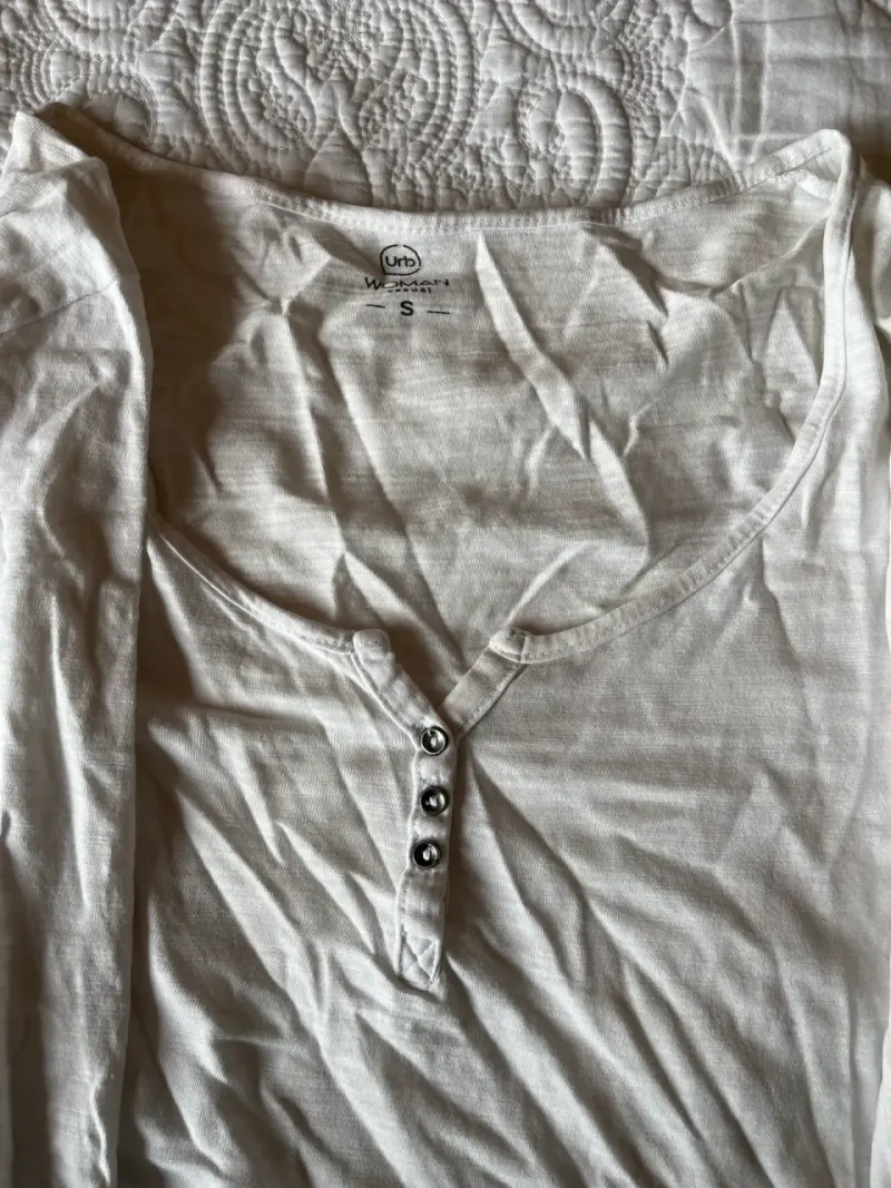 Polera blanca de manga larga - 2