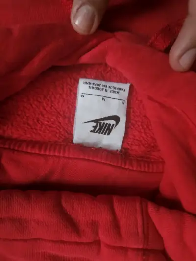 Polerón rojo Nike con capucha / M - miniatura 2