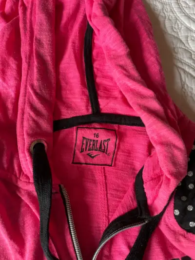 Polerón rosa Everlast con capucha - miniatura 2