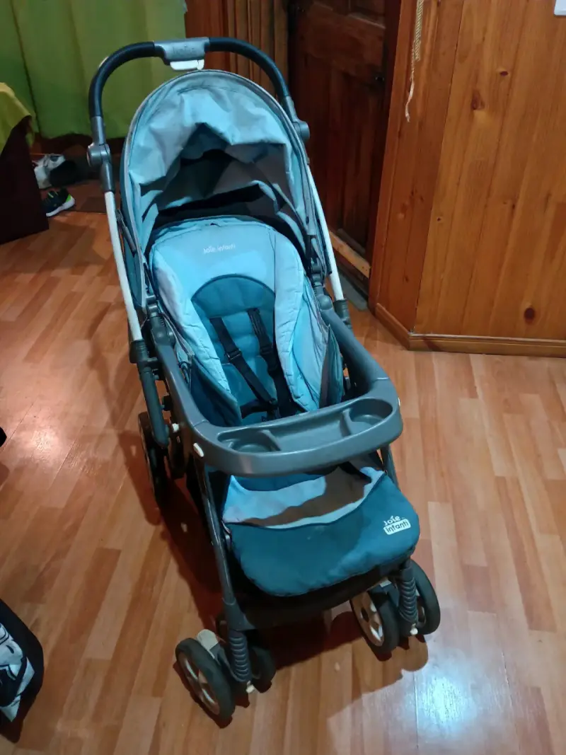 Coche de bebé azul - 1