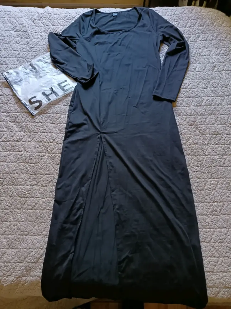 Vestido largo negro SHE