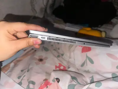 Notebook HP Pavilion i3 - miniatura 2