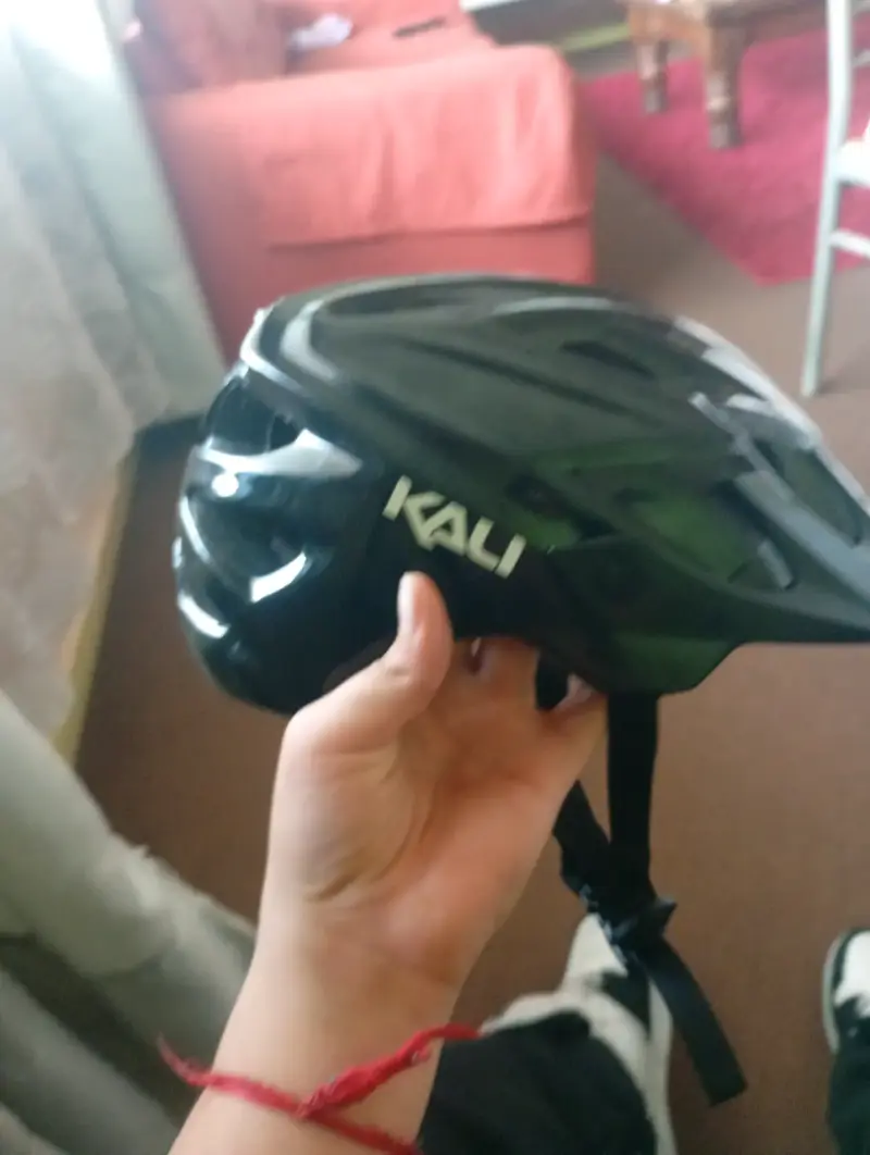 Casco de ciclismo negro - 2