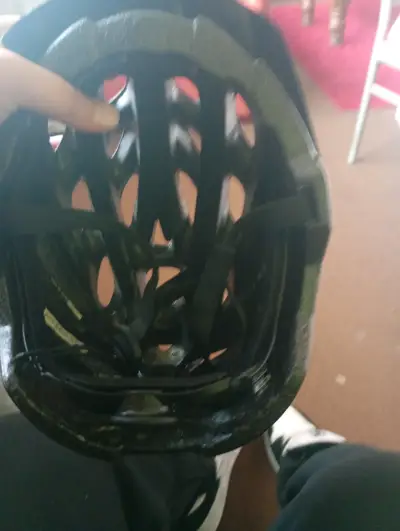 Casco de ciclismo negro - miniatura 3